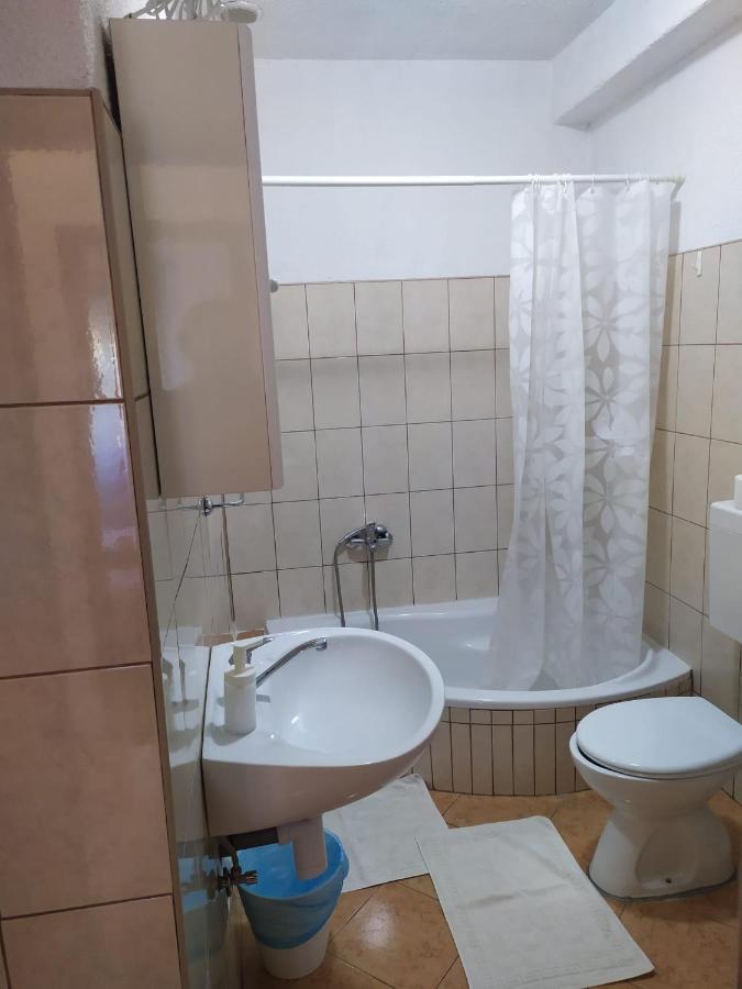 Veldic Apartments Tisno Exterior photo